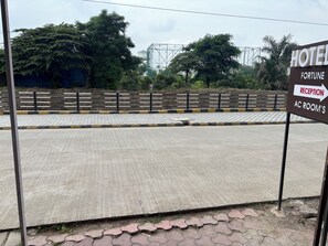 Free self parking