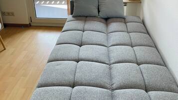 1 Schlafzimmer, Schreibtisch, Reisekinderbett, kostenloses WLAN