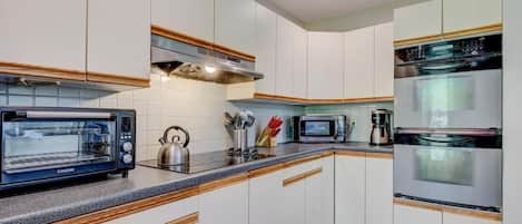 Microwave, oven, stovetop, dishwasher