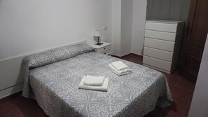 8 bedrooms, iron/ironing board, WiFi, bed sheets