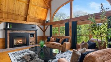 Smart-TV, peis og fotballspill