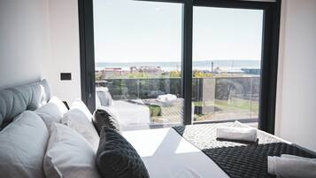 Luxury Villa, Balcony, Ocean View | Premium bedding, soundproofing, iron/ironing board, free WiFi