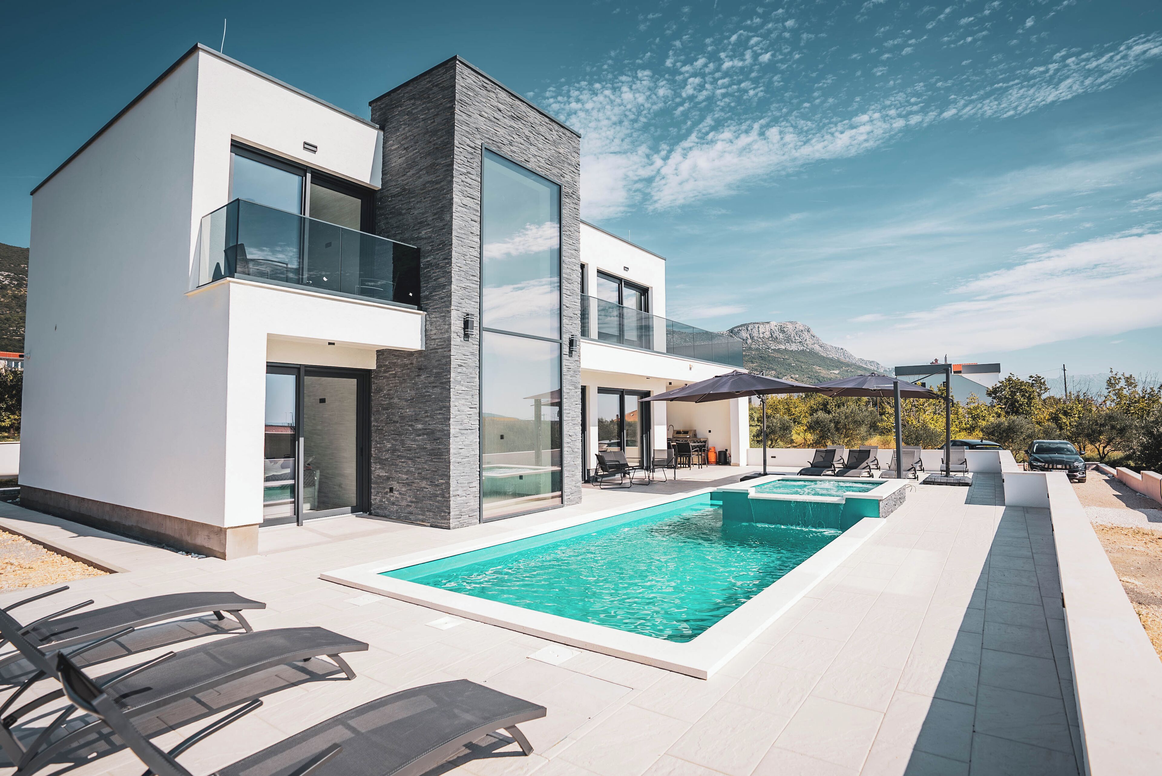 Luksusvilla, balkong, havutsikt | Terrasse/patio