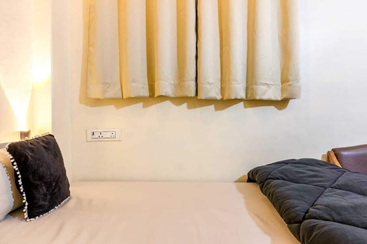 Double Room | Iron/ironing board, free WiFi