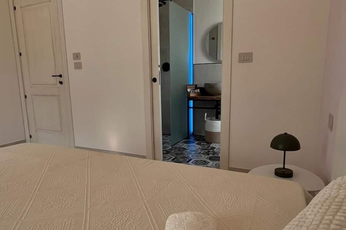 Habitación clásica, vistas al jardín | Sistema de insonorización y wifi gratis