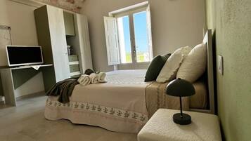 Camera Superior, vista piscina | Insonorizzazione, Wi-Fi gratuito