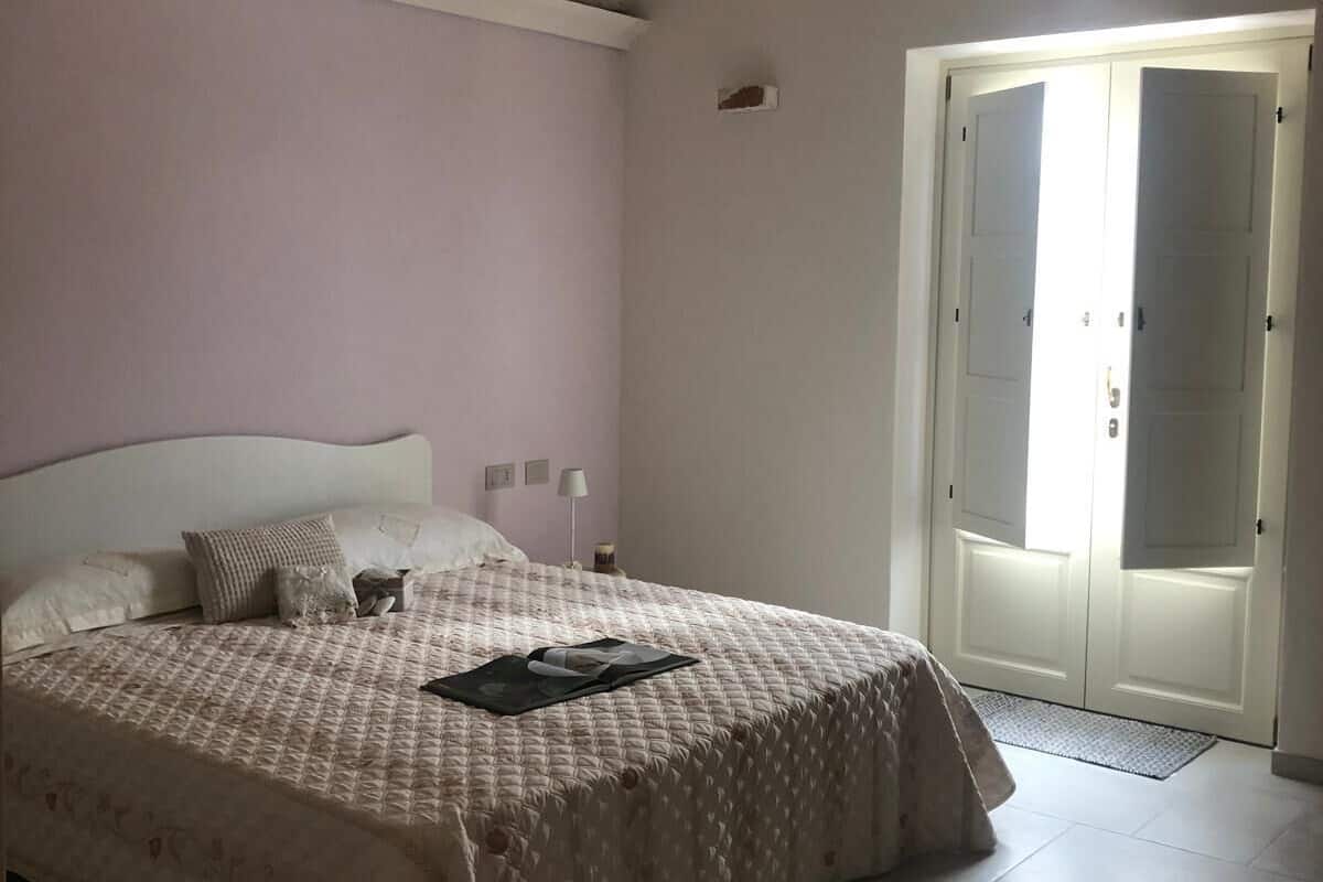 Soundproofing, free WiFi