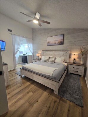 2 bedrooms, iron/ironing board, WiFi, bed sheets