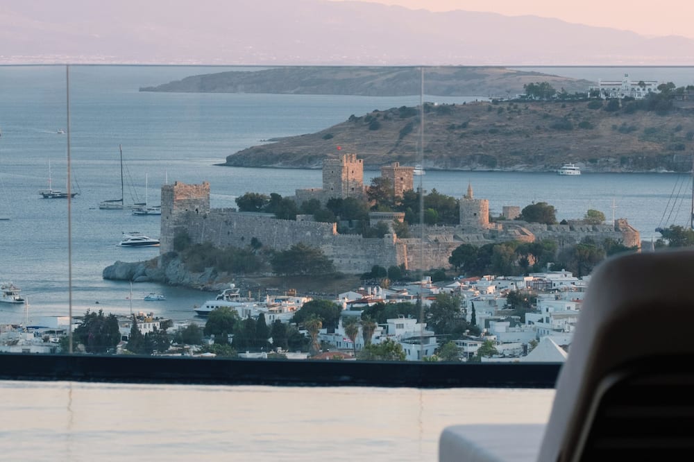 Mavilu Luxury Hotel