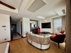 Junior-Studiosuite, Meerblick | Wohnbereich