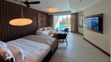 Junior Studio Suite, Patio, Garden View | In-room safe, blackout drapes, soundproofing, iron/ironing board