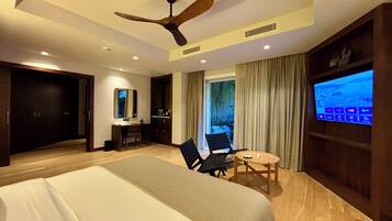 Comfort Double Room | In-room safe, blackout drapes, soundproofing, iron/ironing board