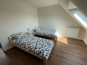 3 bedrooms, WiFi, bed sheets