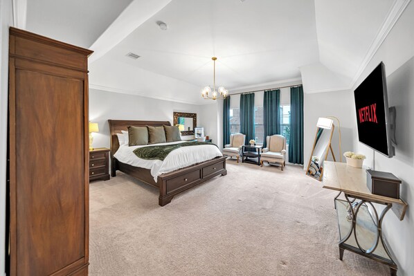 3 bedrooms, iron/ironing board, WiFi, bed sheets