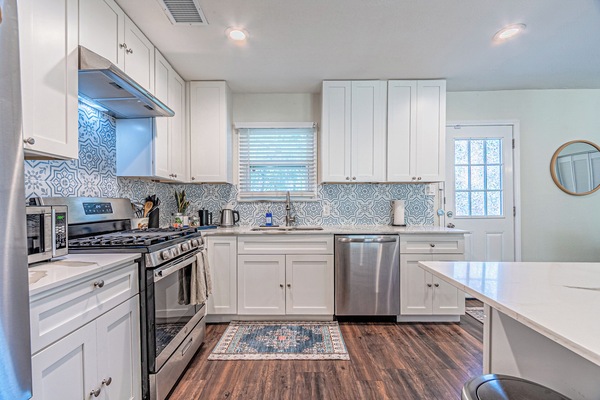 Microwave, oven, stovetop, dishwasher