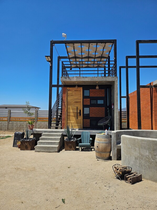 Terrace/patio - 
“A Cabin Made for Escapes, Not Just Stays.” (Ejido El Porvenir (Guadalupe))