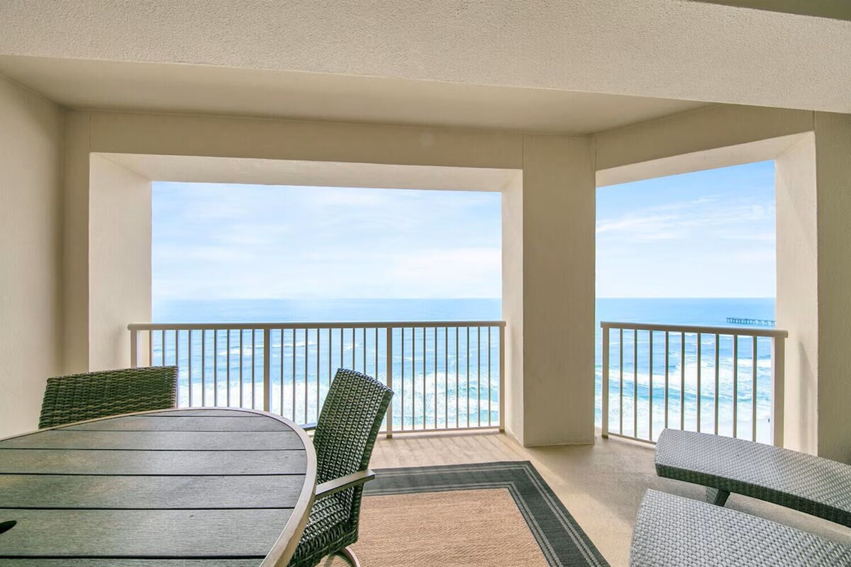 Grand Panama 2007! Direct Gulf Front Nicely decorated, large balcony, sleeps 7