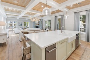 Dining - Sanctuary at Carillon. Exceptional Home, The best of the best. (Panama City Beach)