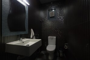 Towels, toilet paper
