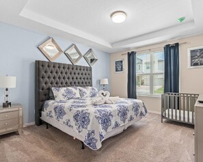 9 bedrooms, iron/ironing board, WiFi, bed sheets