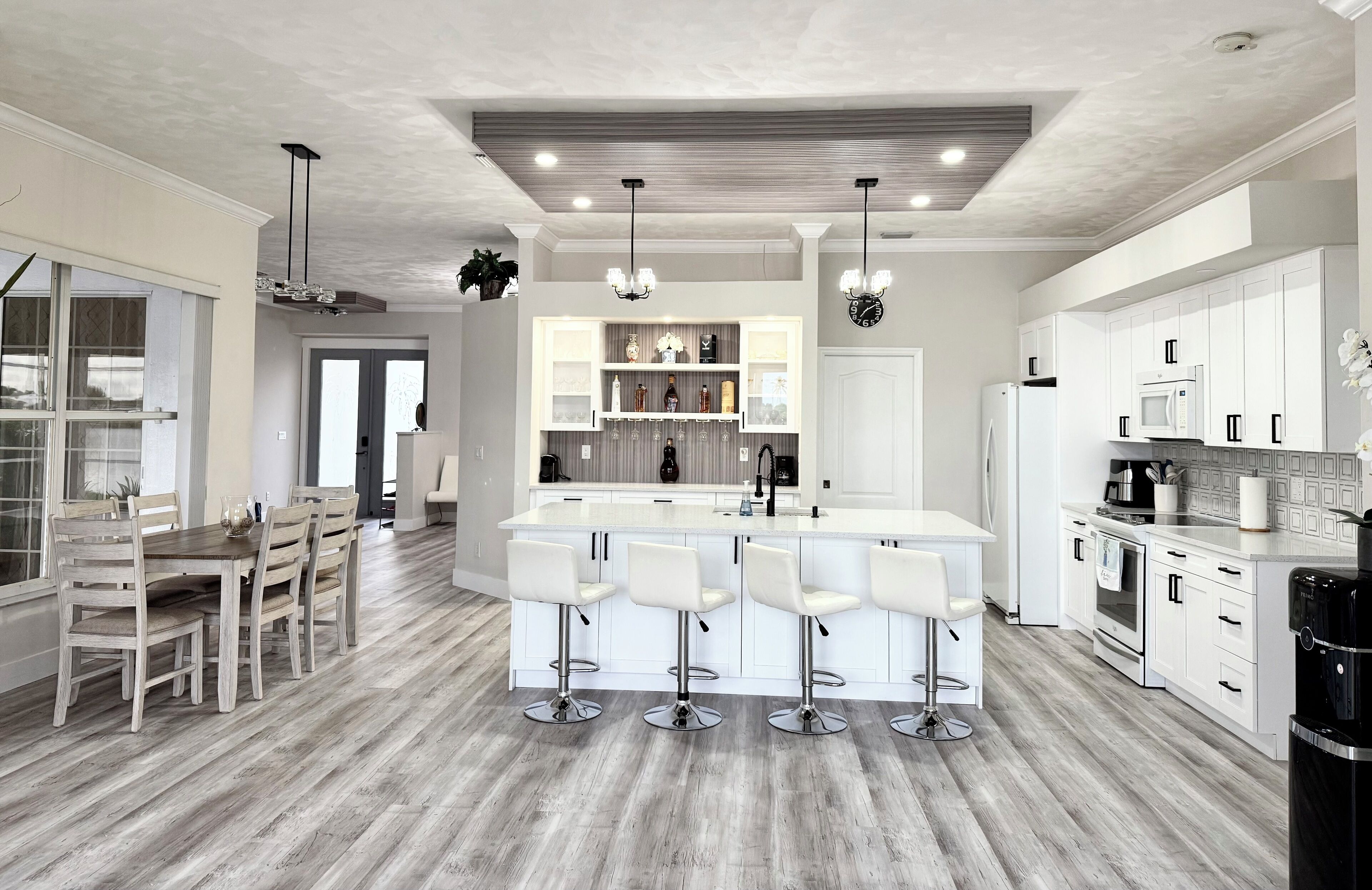 Microwave, oven, stovetop, dishwasher