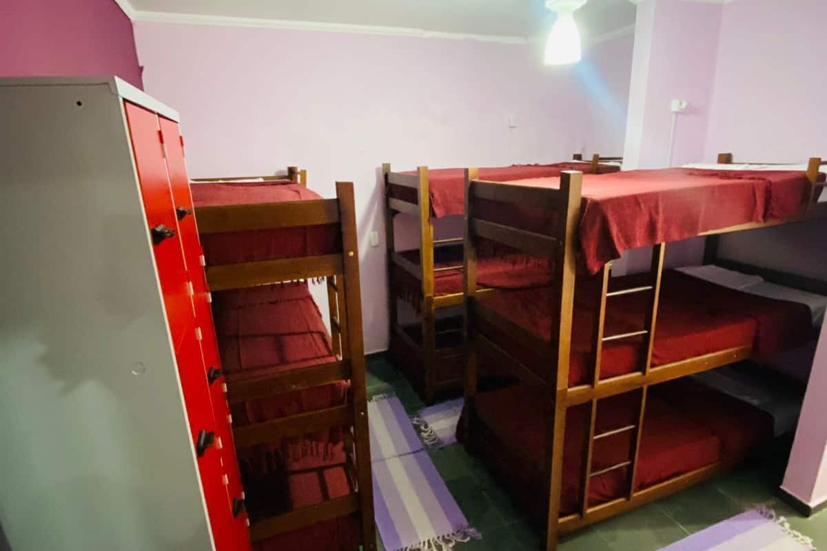 Hypo-allergenic bedding, free WiFi