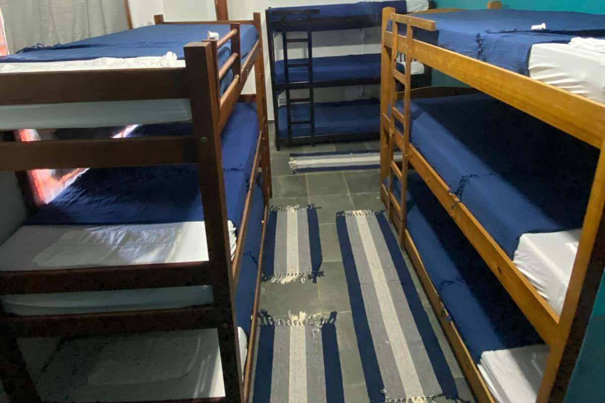 Hypo-allergenic bedding, free WiFi