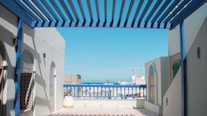 شرفة/رواق