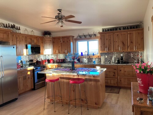 COWBOY VACATION RENTAL, PRIVATE, HORSES WELCOME,ACCESS TO COCHISE STRONGHOLD