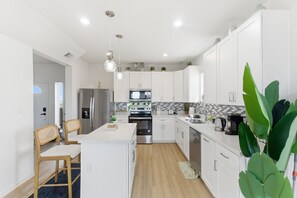 Paper towels - Ocean Vista 360 view matagorda beach New Beach house 4 BR 4 BH 12 ppl (Matagorda)