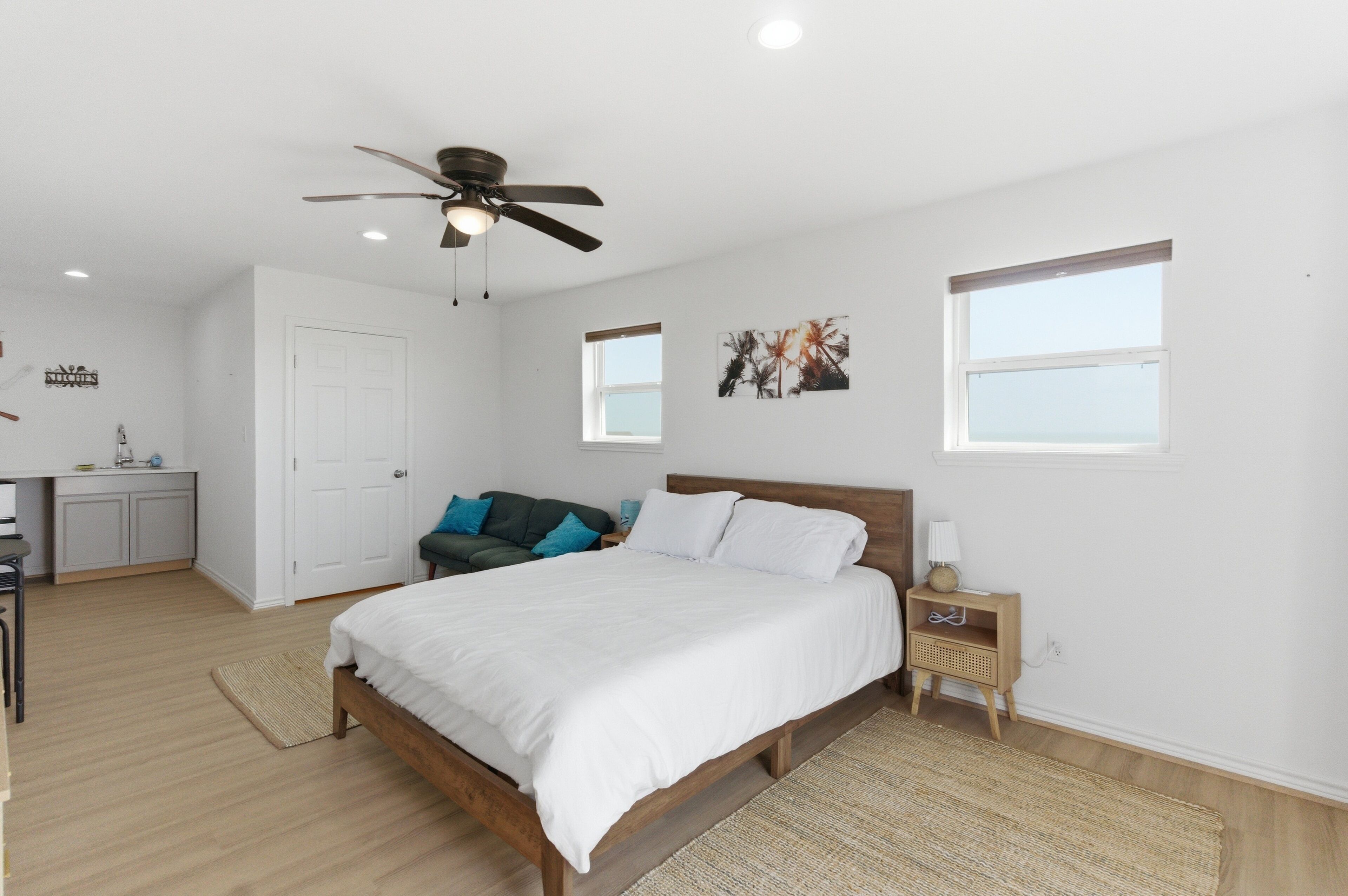 4 bedrooms, free WiFi, bed sheets
