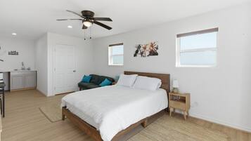 4 bedrooms, free WiFi, bed sheets