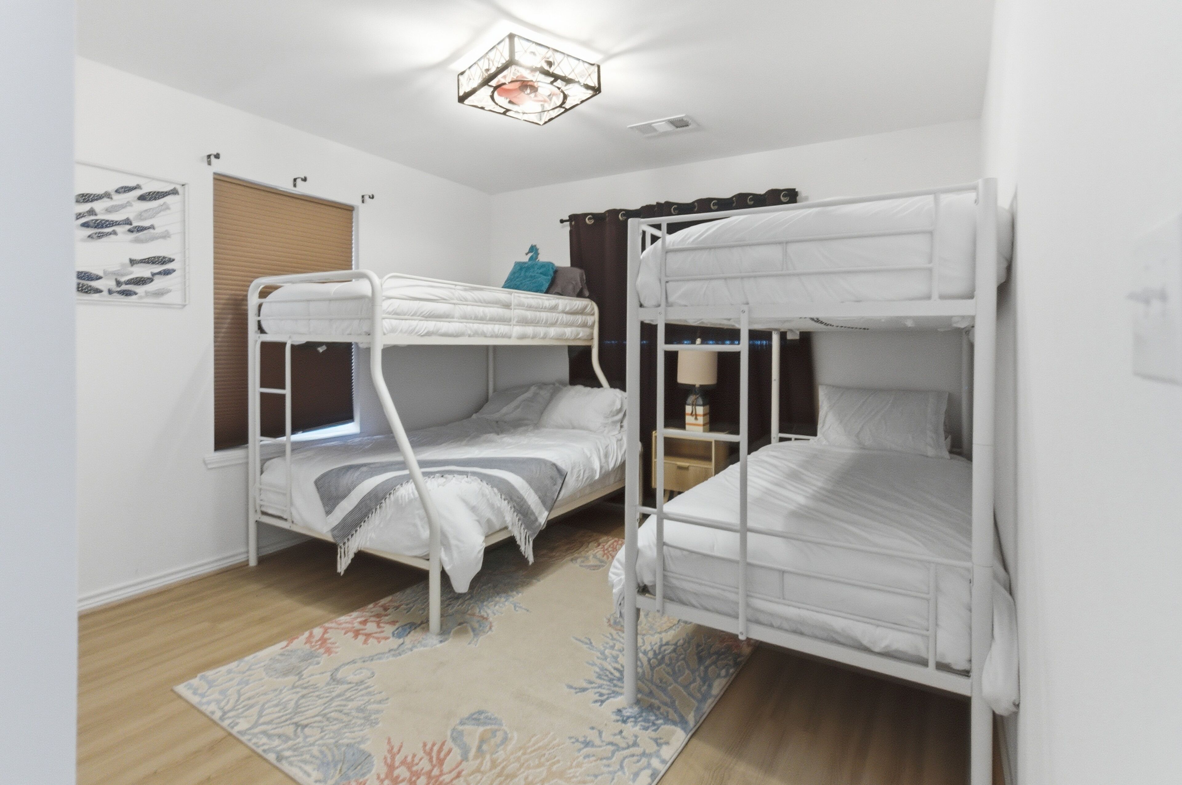4 bedrooms, free WiFi, bed sheets
