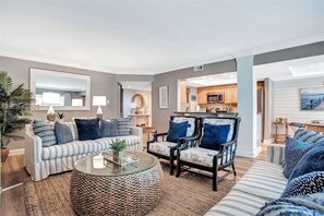 Smart TV, books, stereo