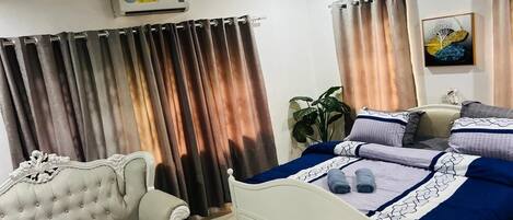 2 多间卧室、熨斗/熨衣板、WiFi、床单