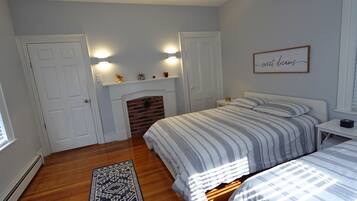 1 habitación, escritorio, tabla de planchar con plancha y wifi gratis