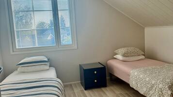 4 slaapkamers, een strijkplank/strijkijzer, wifi, beddengoed