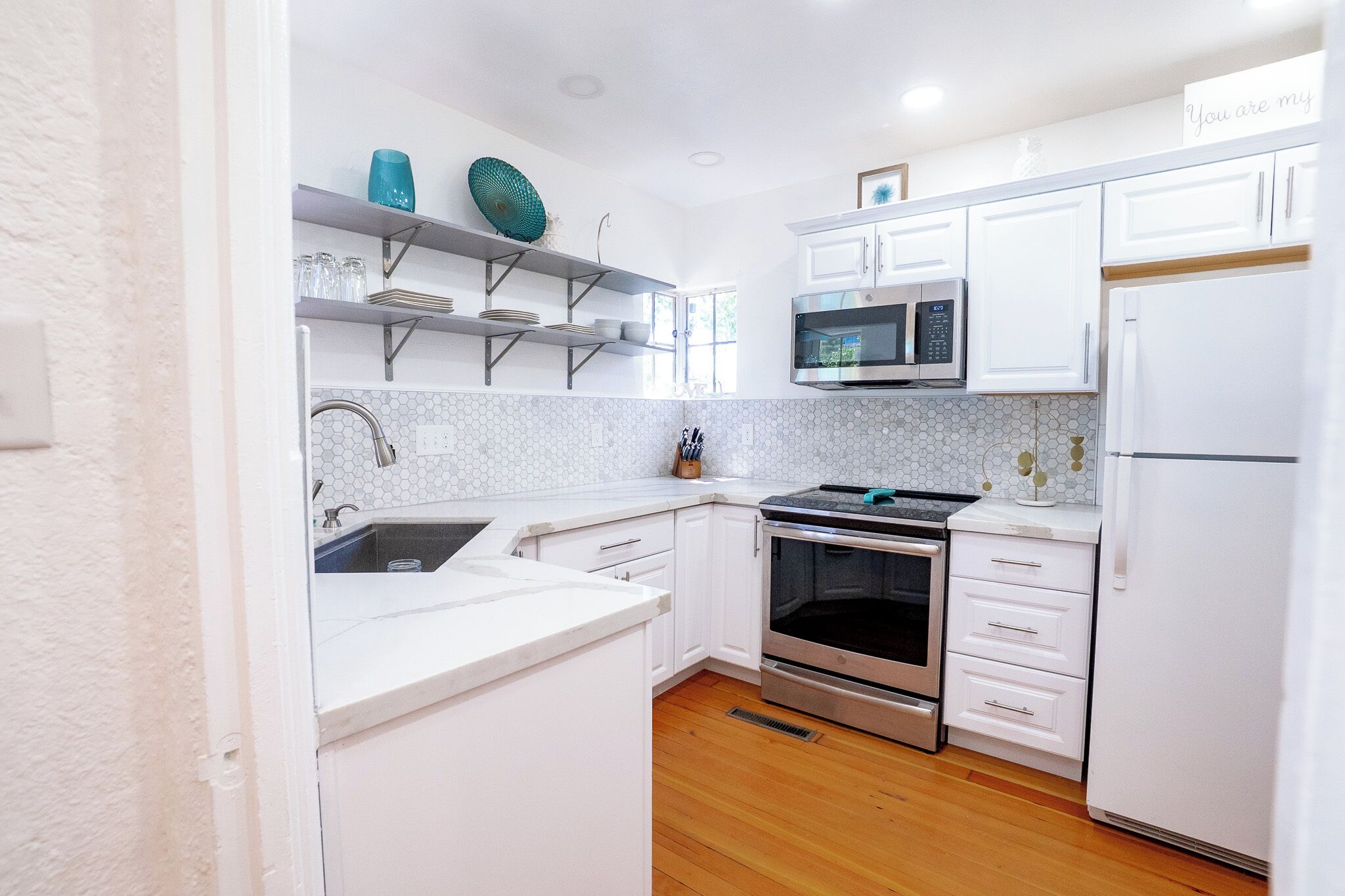 Microondas, horno y parrilla de estufa 