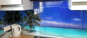 Air-conditioned Family Villa, Near Beach & Lakes