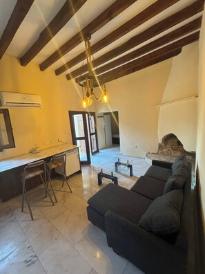 Apartamento, 1 quarto, para fumantes | Área de estar