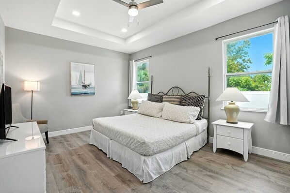 4 bedrooms, iron/ironing board, WiFi, bed sheets