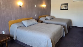 Habitación Cuadruple, Planta Baja | Wifi gratis y ropa de cama