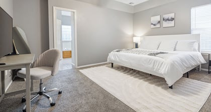 Spacious Bentonville Stay for 12 – Perfect for Bikes, Hikes & Family Fun