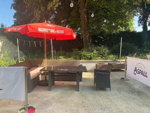 Exterior - The Wheatsheaf (Newmarket)