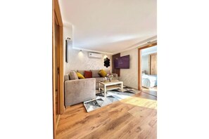 2 bedrooms, Internet, bed sheets