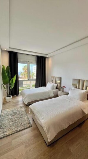 3 bedrooms, internet, bed sheets