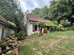 Exterior - Nature and authenticity in Touraine (Nazelles-Négron)