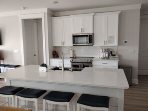 Fridge, microwave, oven, stovetop - Cape San Blas 5 Bedroom Home with Private Pool (Port St. Joe)