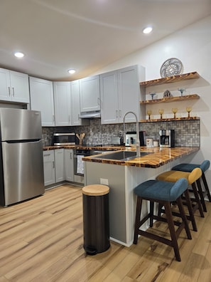 Microwave, oven, stovetop, dishwasher