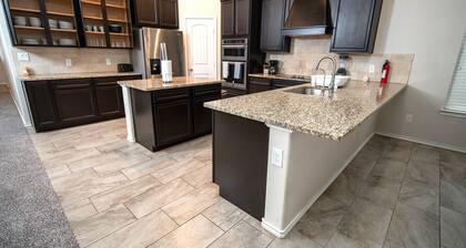 Superb 4-bedroom house in Midland